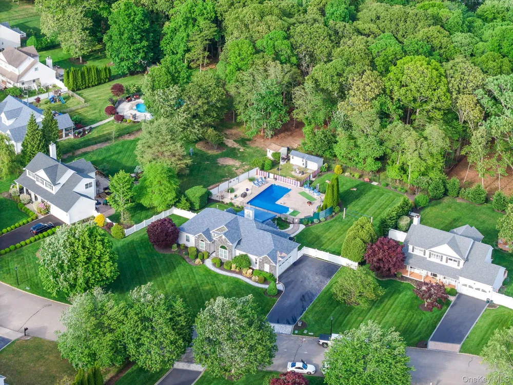 41 Paige Lane Moriches, NY 11955