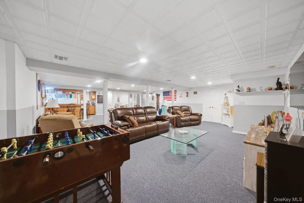 41 Paige Lane Moriches, NY 11955