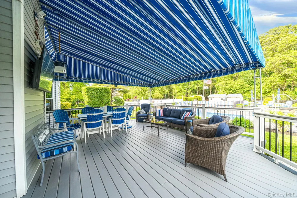 41 Paige Lane Moriches, NY 11955