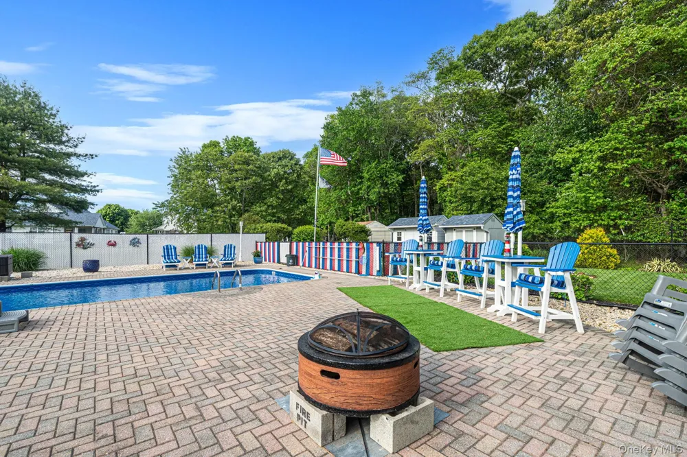 41 Paige Lane Moriches, NY 11955