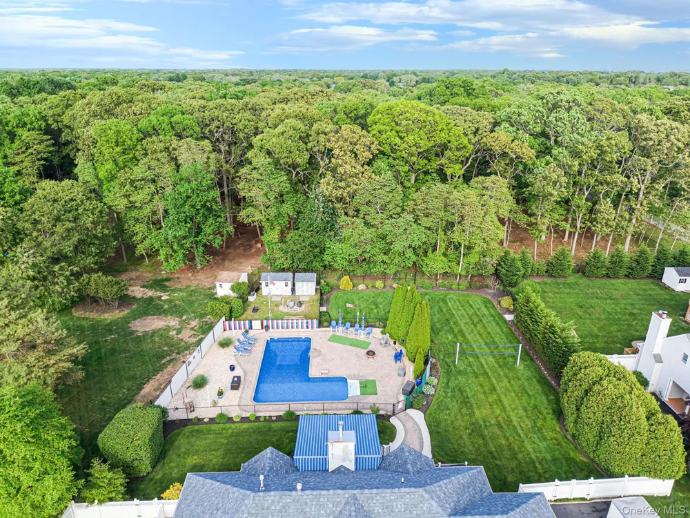 41 Paige Lane Moriches, NY 11955