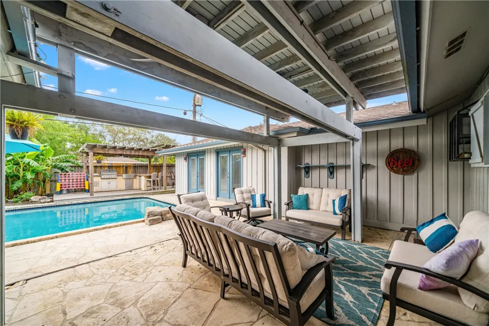 429 Bermuda Place Corpus Christi, TX 78411