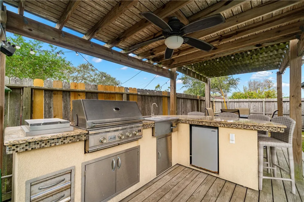 429 Bermuda Place Corpus Christi, TX 78411