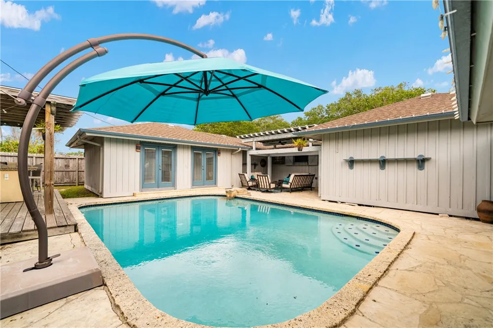 429 Bermuda Place Corpus Christi, TX 78411