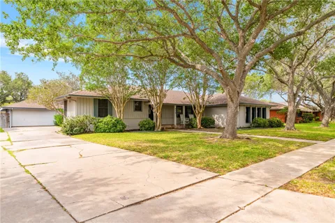 429 Bermuda Place