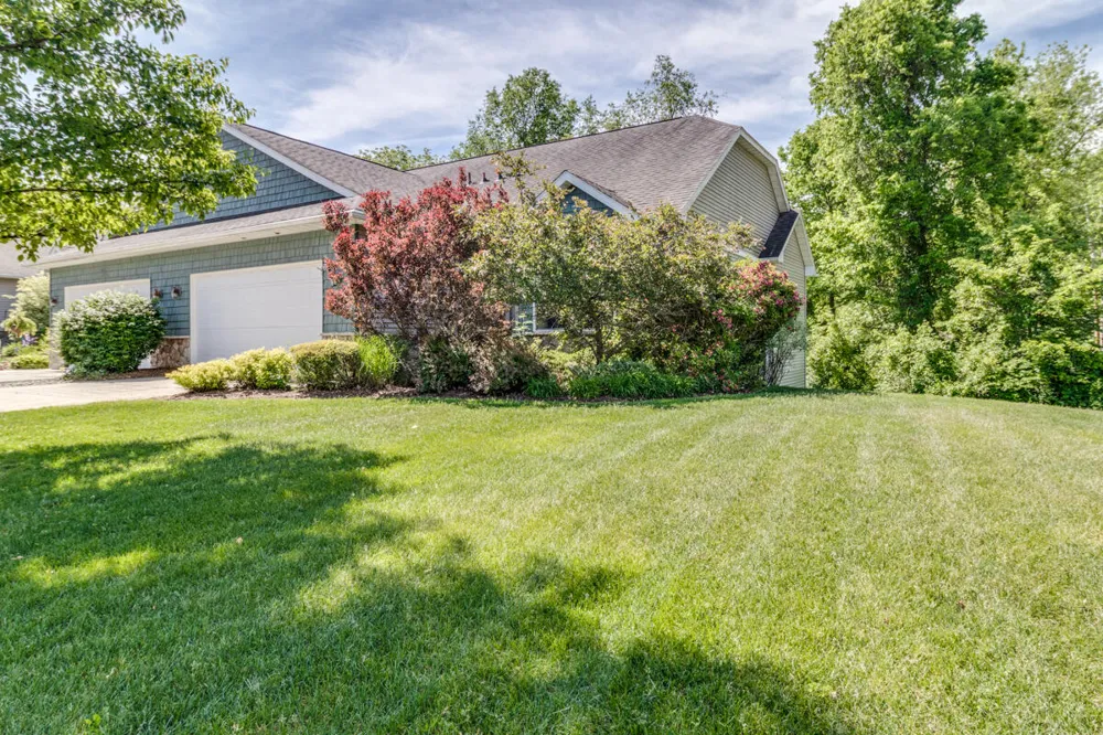 7024 Green Ridge Boulevard Pennfield Charter Township, MI 49017