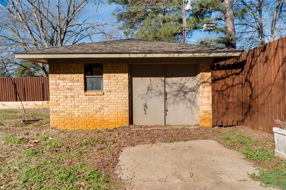 2213 Melissa Drive Palestine, TX 75803
