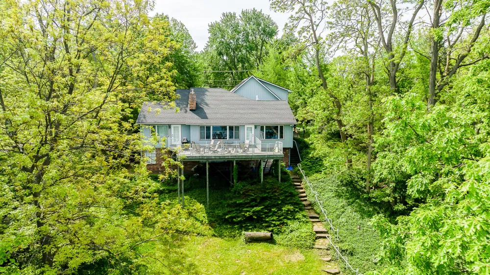 8790 Hendricks Drive Brighton, MI 48116