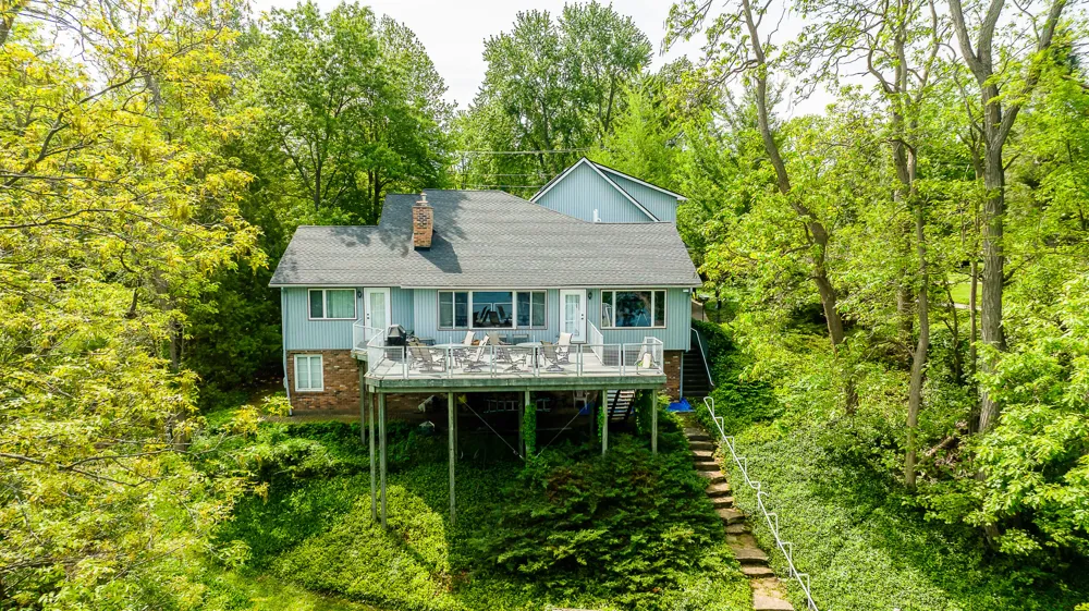 8790 Hendricks Drive Brighton, MI 48116