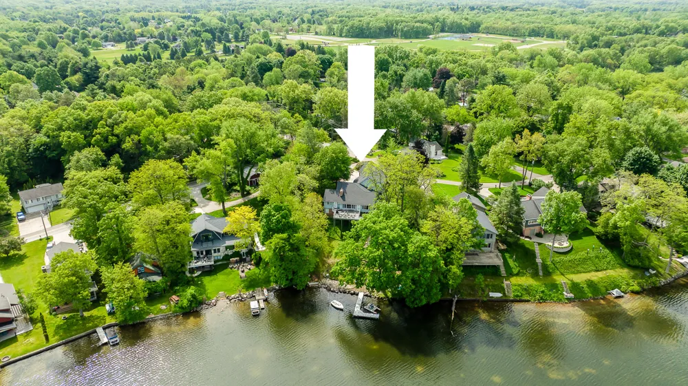 8790 Hendricks Drive Brighton, MI 48116