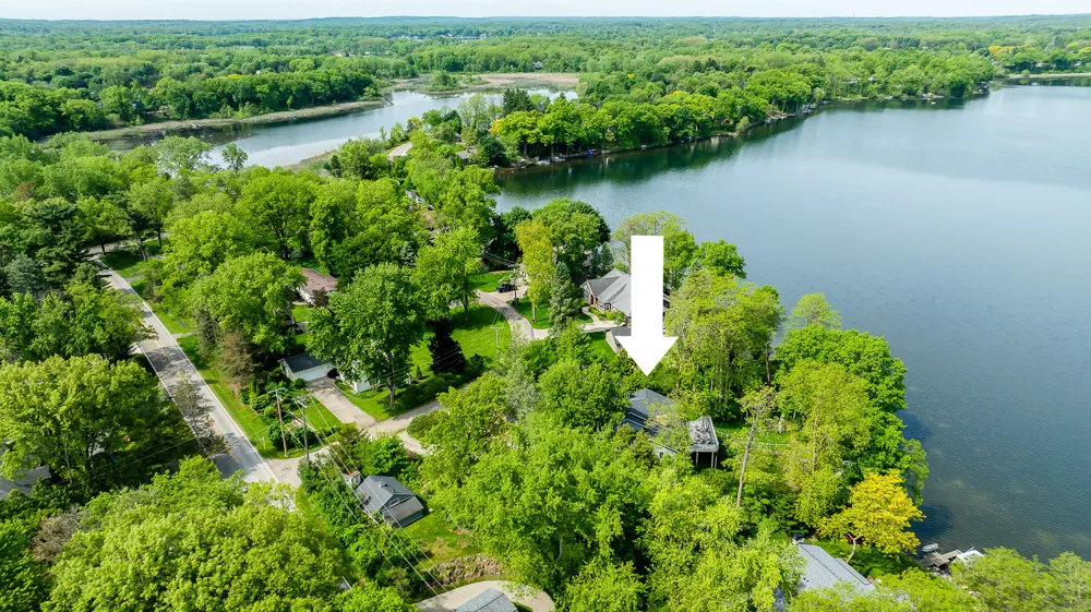 8790 Hendricks Drive Brighton, MI 48116