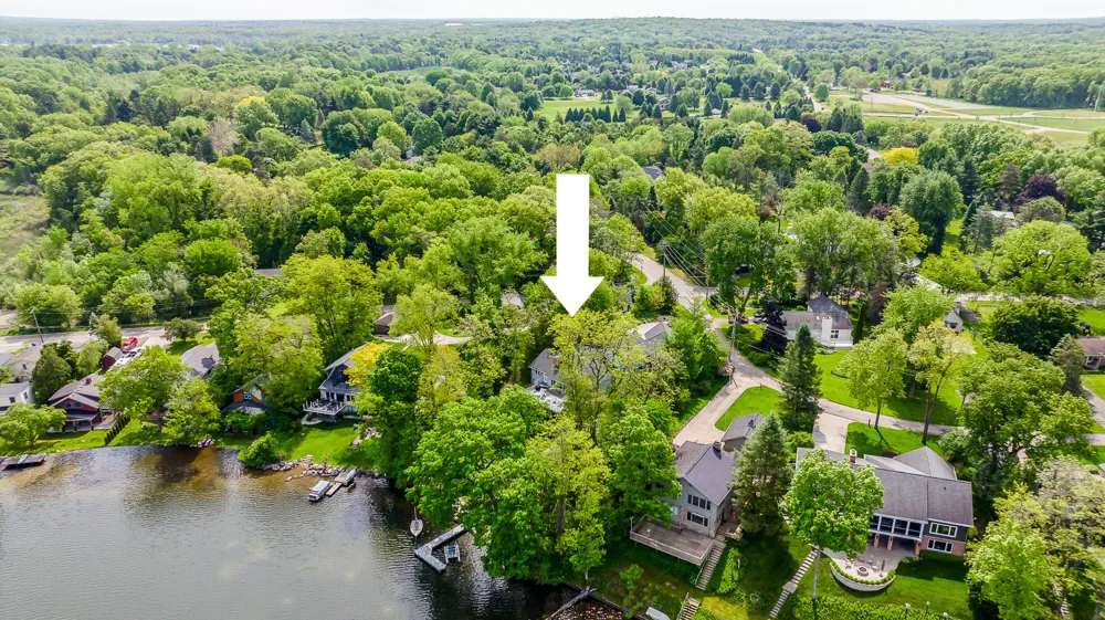 8790 Hendricks Drive Brighton, MI 48116
