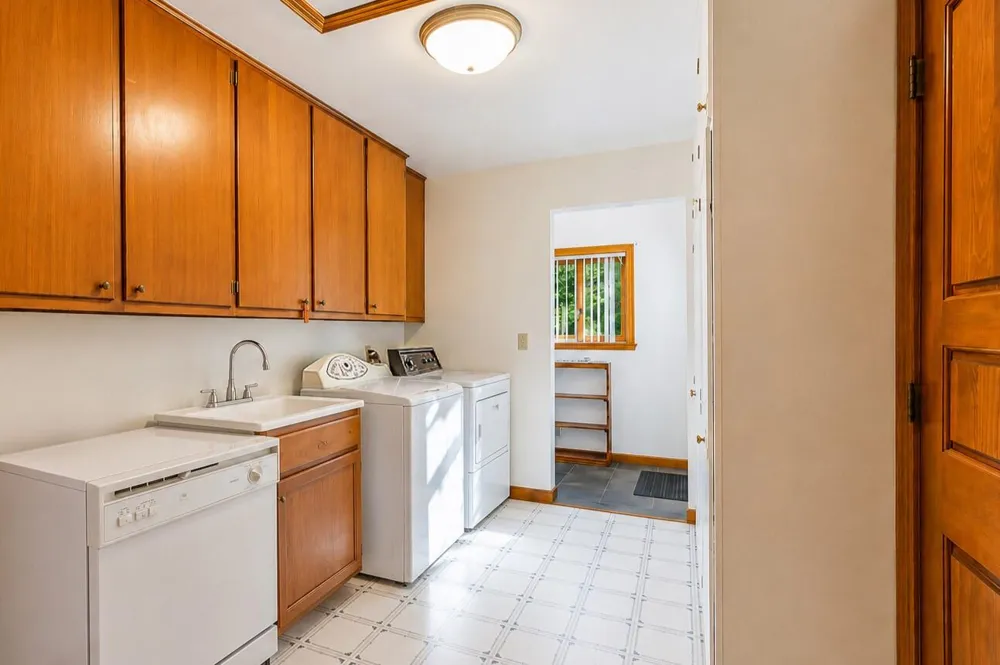 8790 Hendricks Drive Brighton, MI 48116