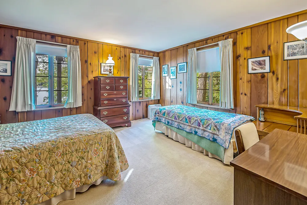 8790 Hendricks Drive Brighton, MI 48116