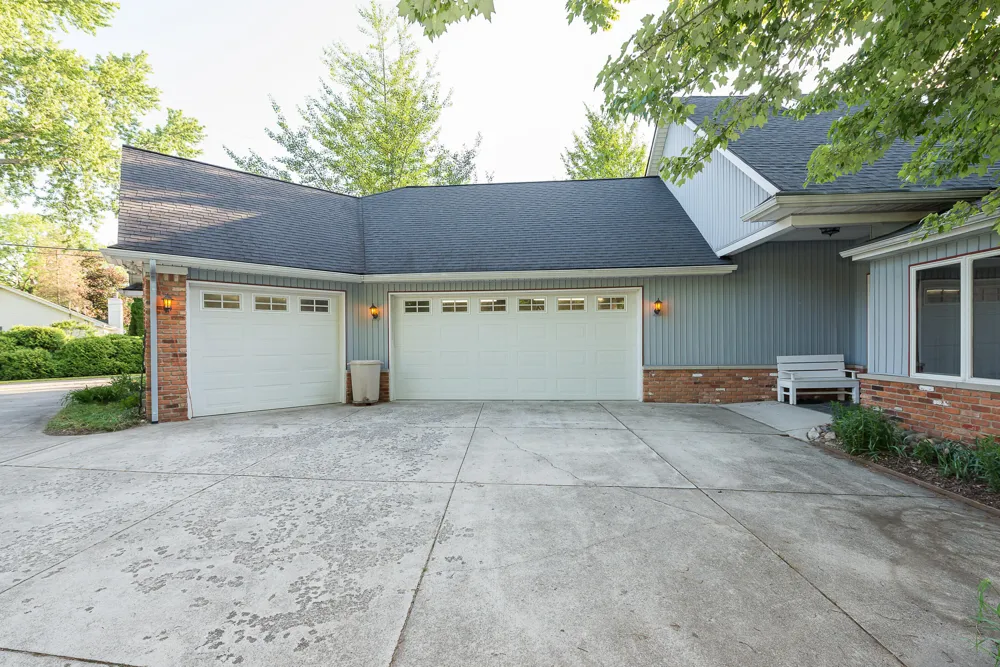 8790 Hendricks Drive Brighton, MI 48116