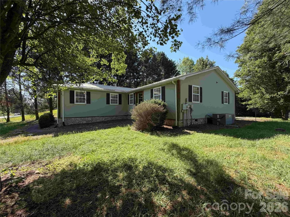 2076 S Fork Drive Morganton, NC 28655