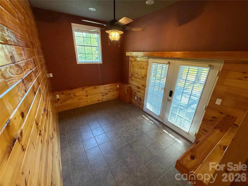 2076 S Fork Drive Morganton, NC 28655