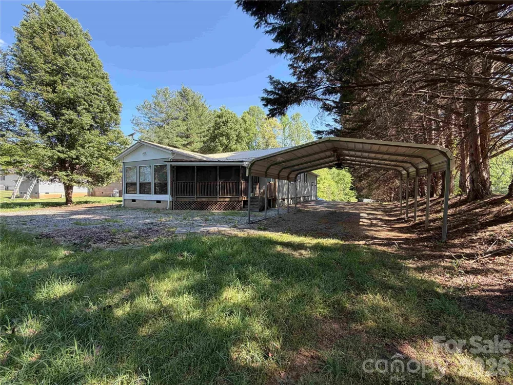 2076 S Fork Drive Morganton, NC 28655