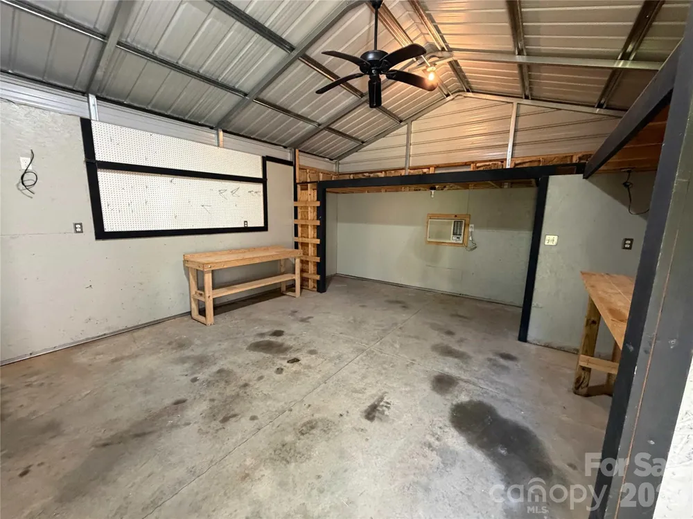 2076 S Fork Drive Morganton, NC 28655