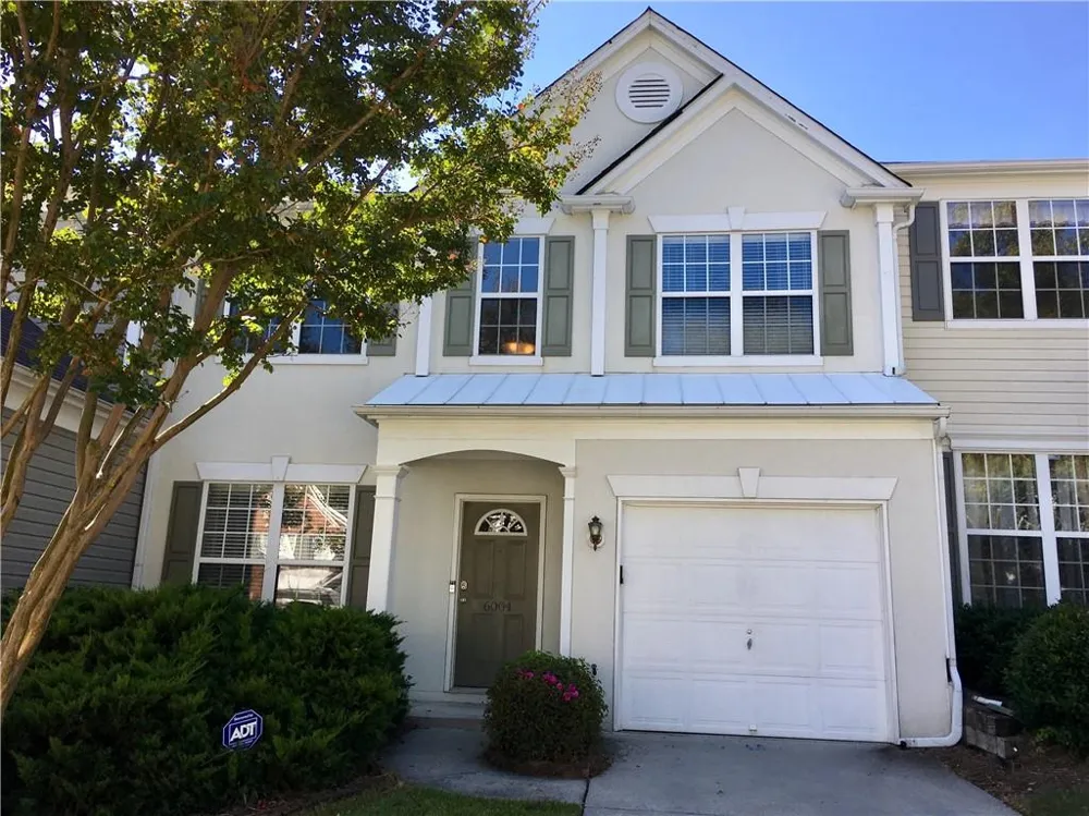 6004 Falling Water Court Roswell, GA 30076