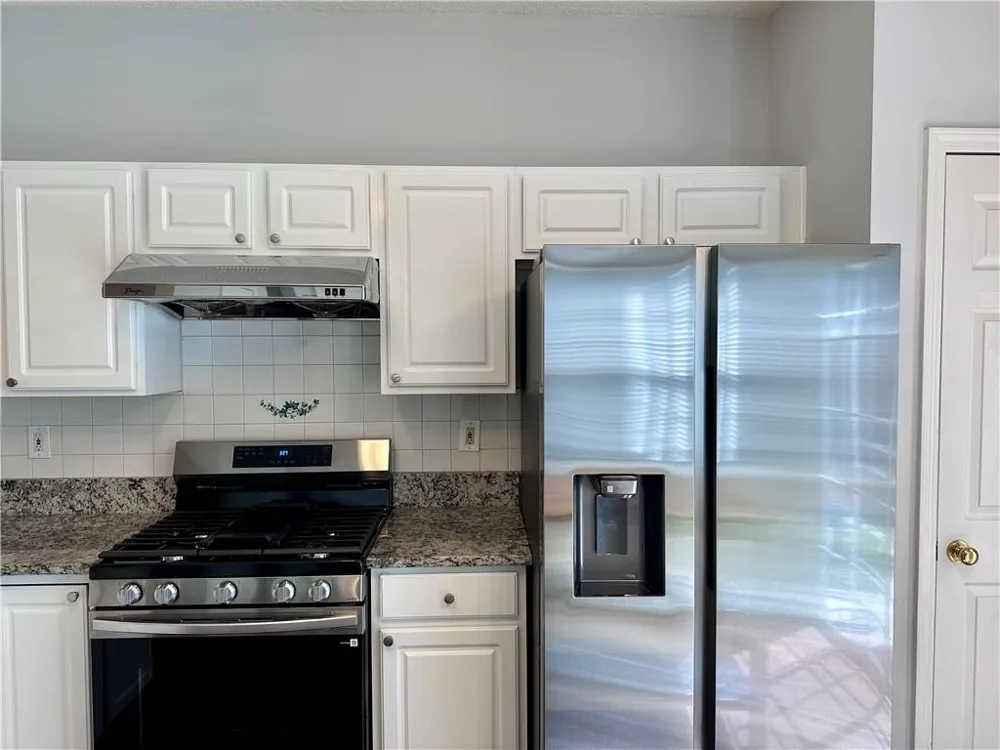6004 Falling Water Court Roswell, GA 30076