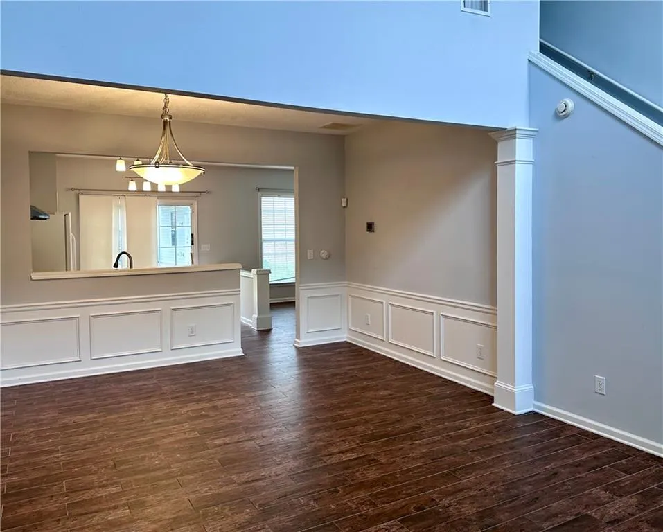 6004 Falling Water Court Roswell, GA 30076