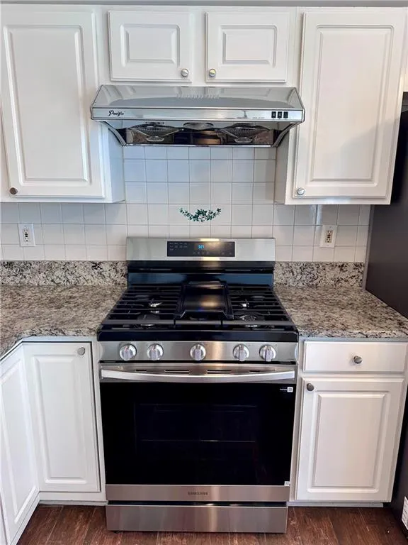 6004 Falling Water Court Roswell, GA 30076