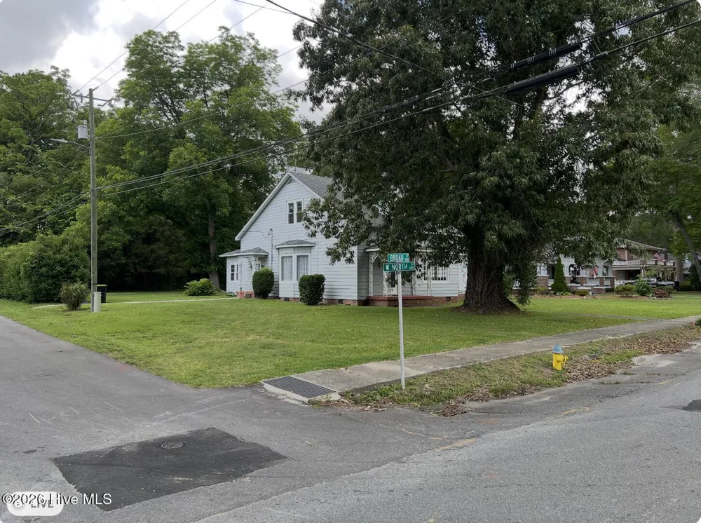 301 Broad Street Roseboro, NC 28382