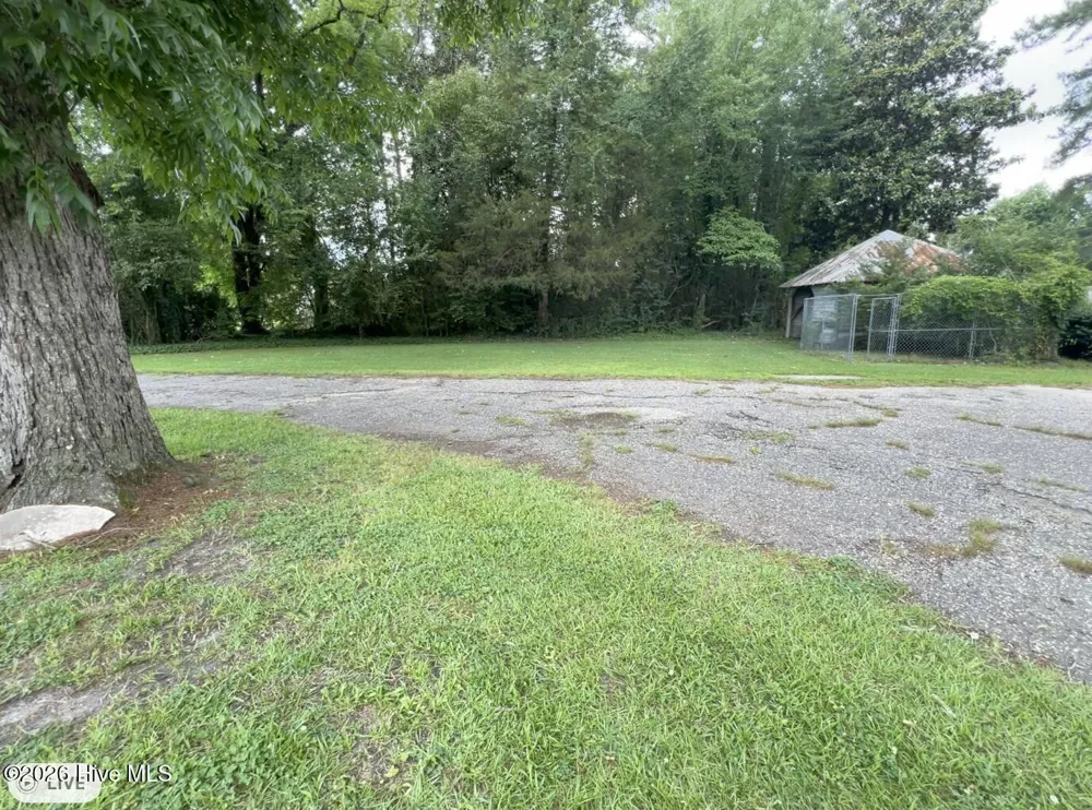 301 Broad Street Roseboro, NC 28382