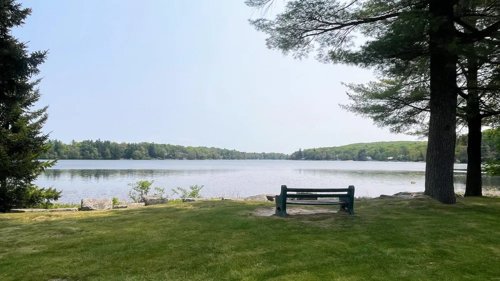 14 SASSAFRAS ROAD Lake Harmony, PA 18624