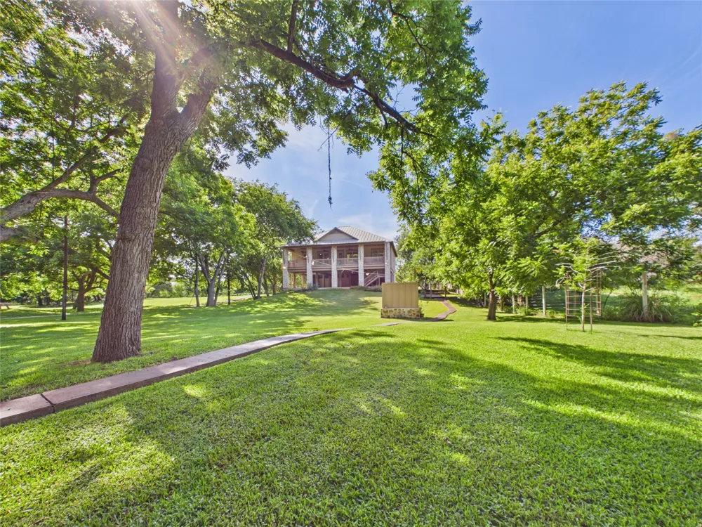1238 Sleepy Hollow Lane New Braunfels, TX 78130