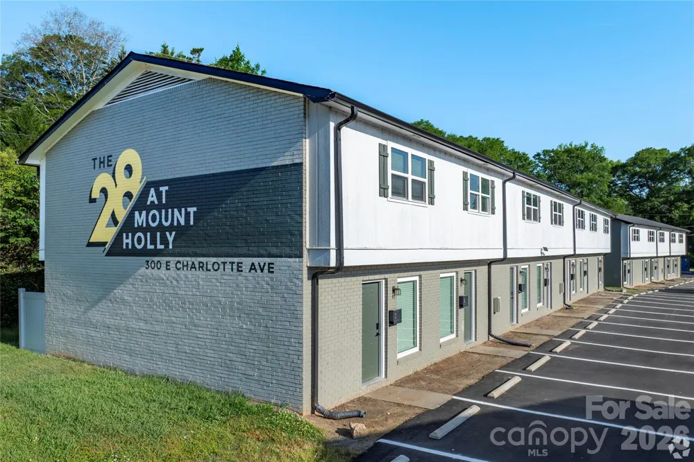 300 E Charlotte Avenue Mount Holly, NC 28120