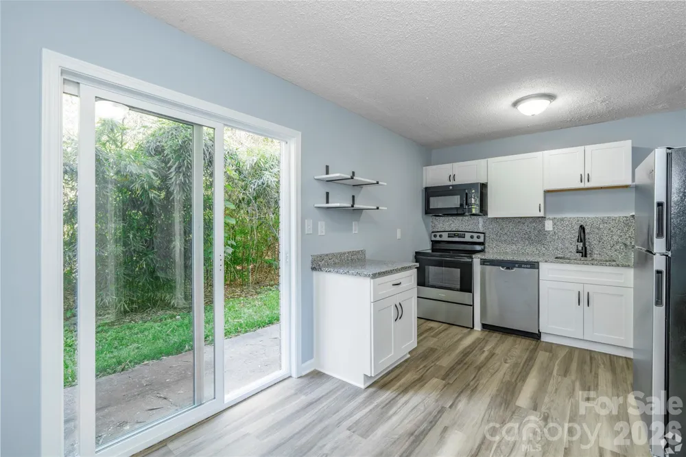 300 E Charlotte Avenue Mount Holly, NC 28120