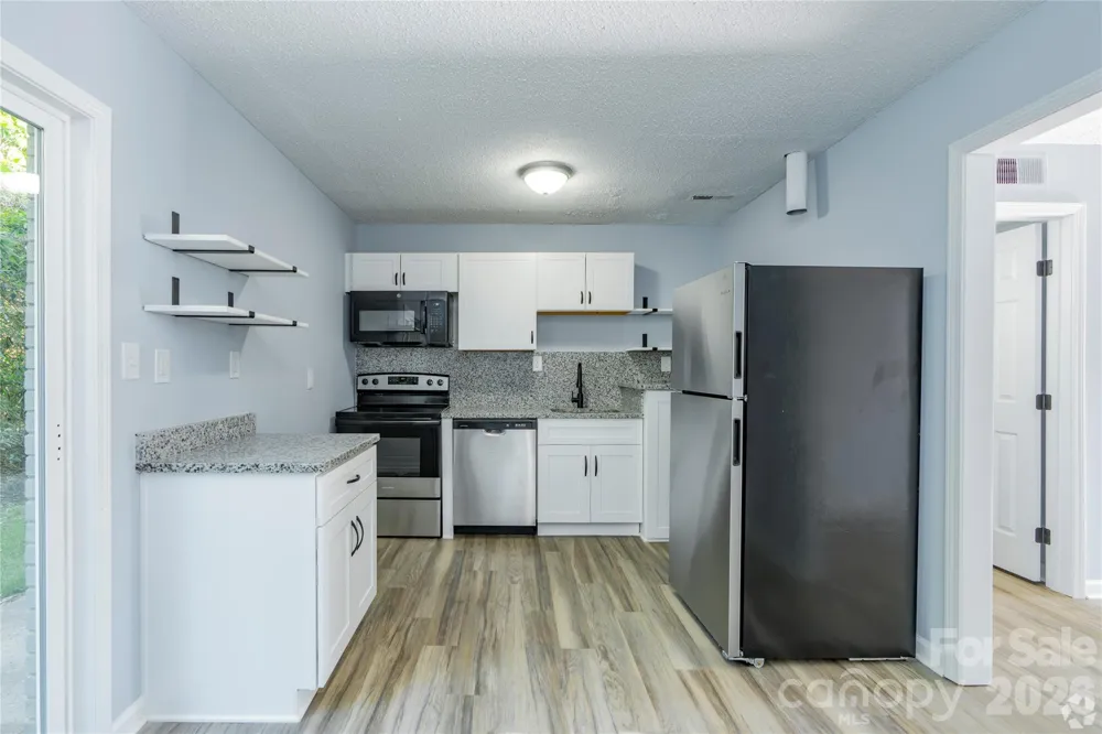 300 E Charlotte Avenue Mount Holly, NC 28120
