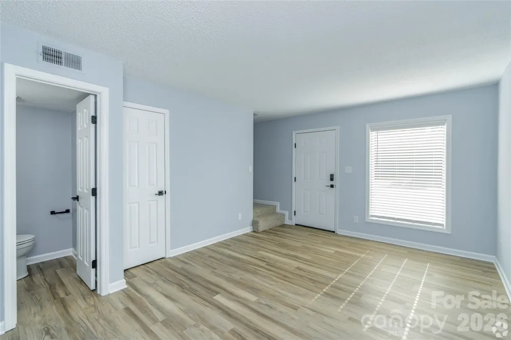 300 E Charlotte Avenue Mount Holly, NC 28120