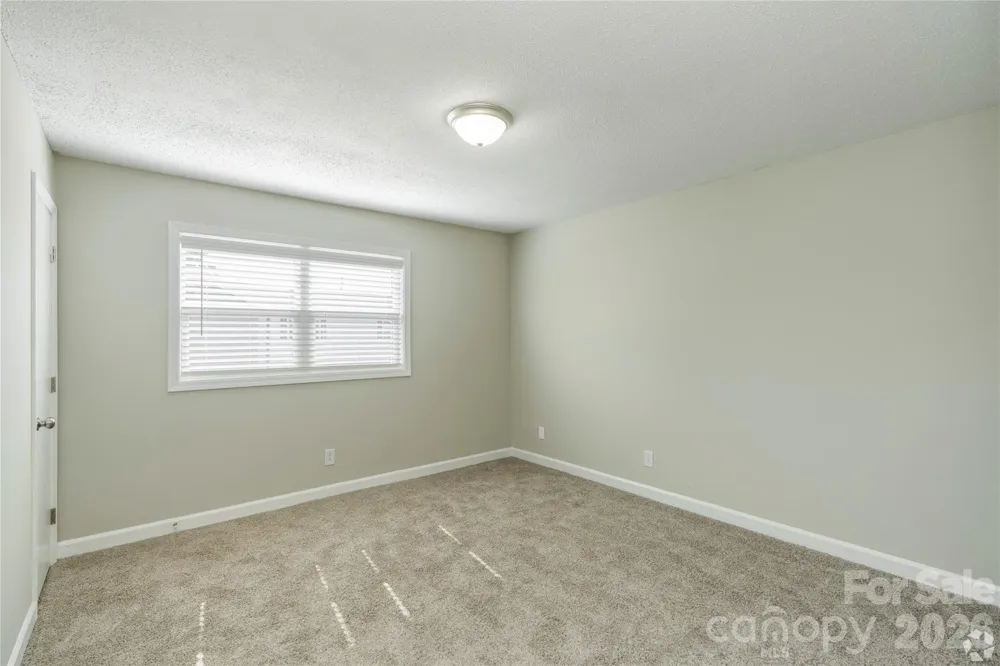 300 E Charlotte Avenue Mount Holly, NC 28120