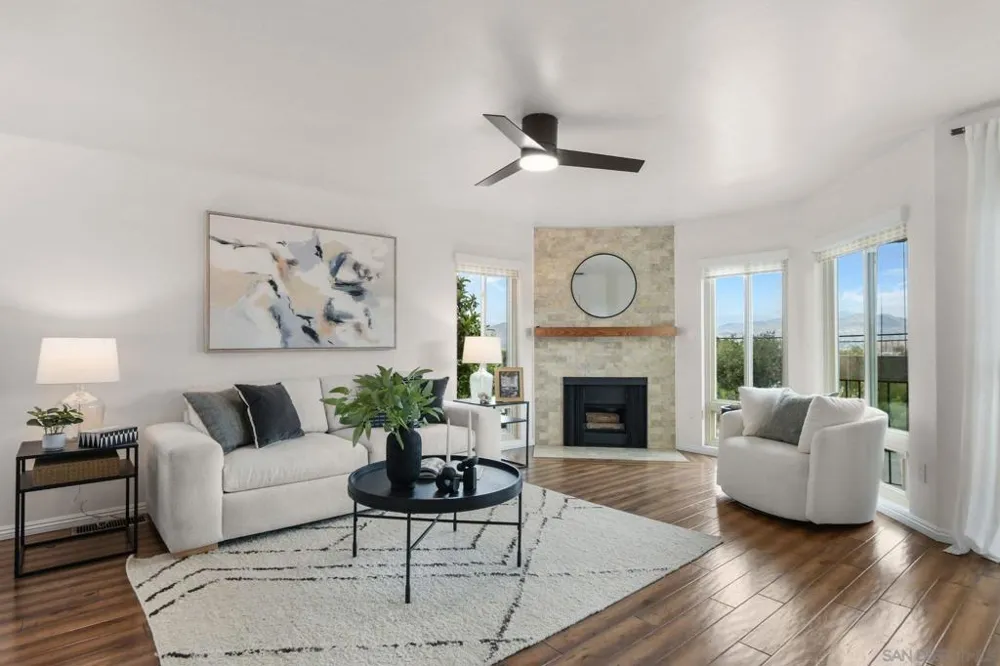354 Travelodge Drive El Cajon, CA 92020