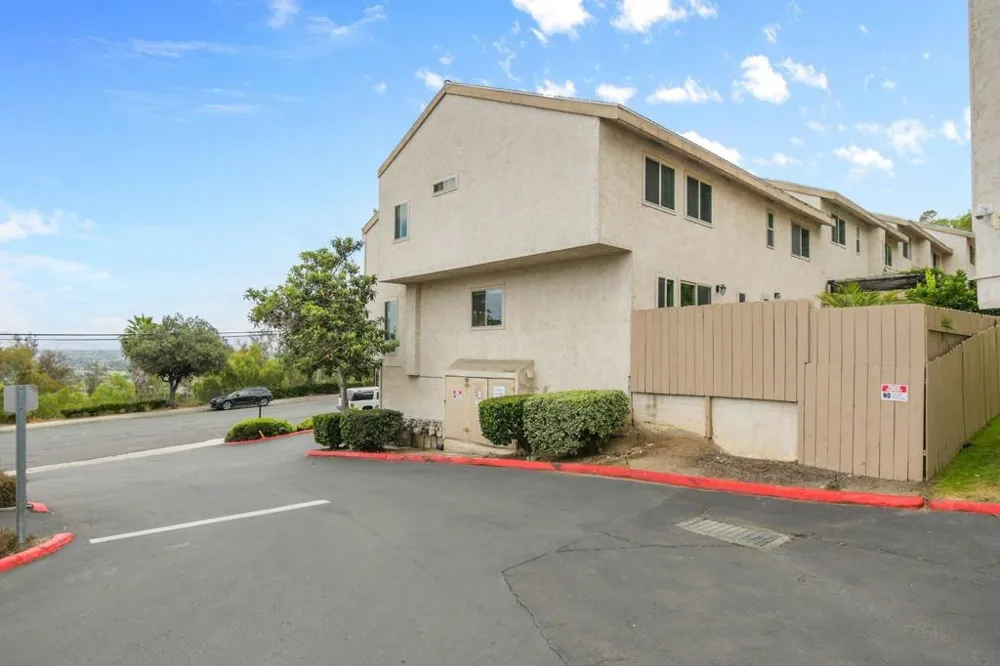354 Travelodge Drive El Cajon, CA 92020