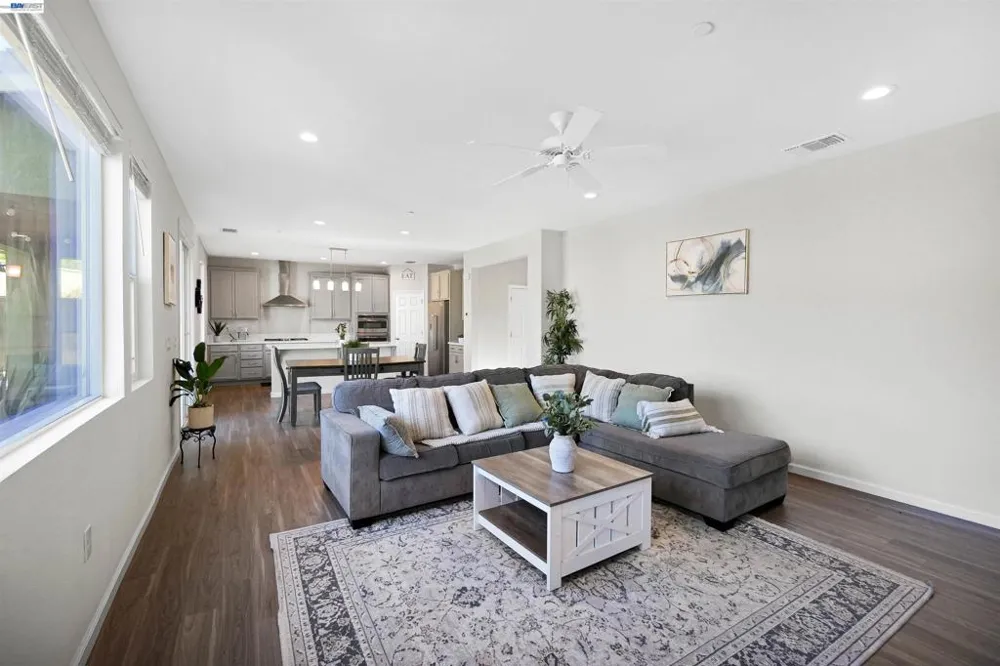 2904 Inspiration Dr Fairfield, CA 94533