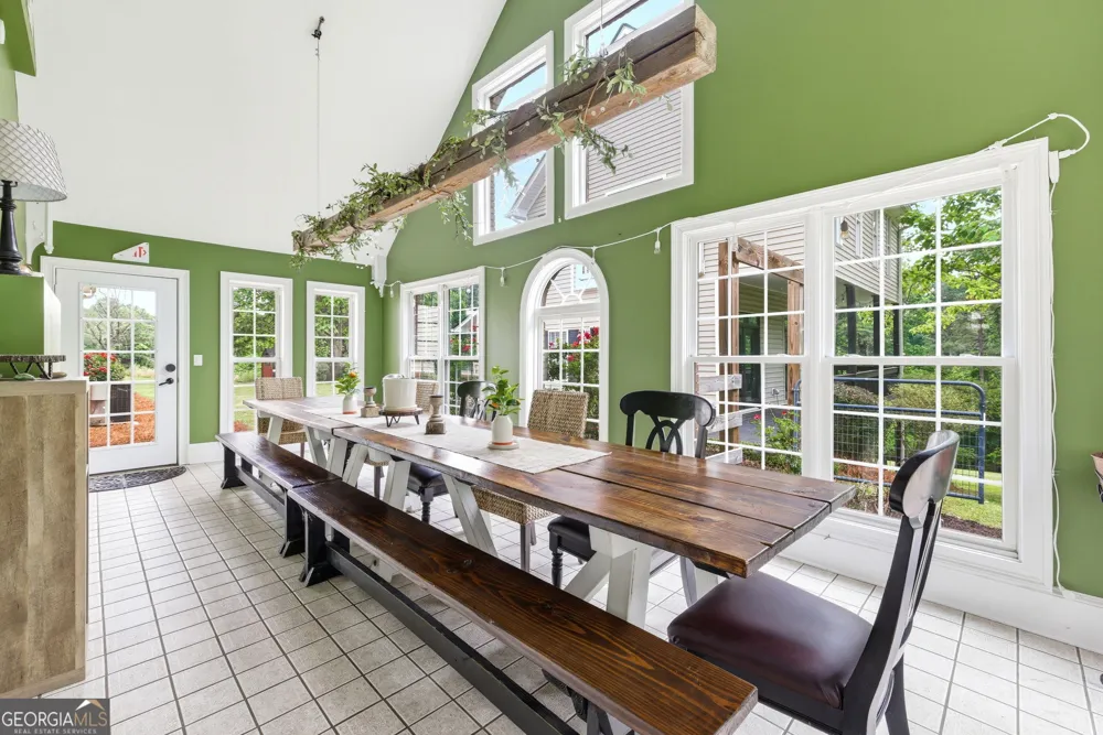 4337 Mountain View RD Oakwood, GA 30566