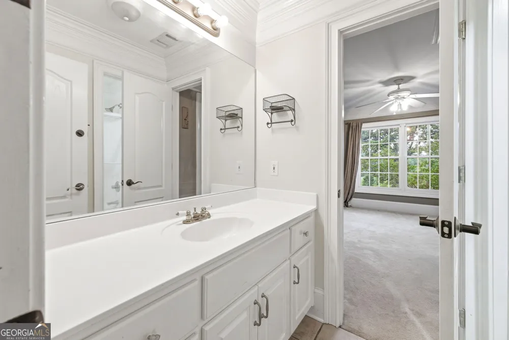 4337 Mountain View RD Oakwood, GA 30566