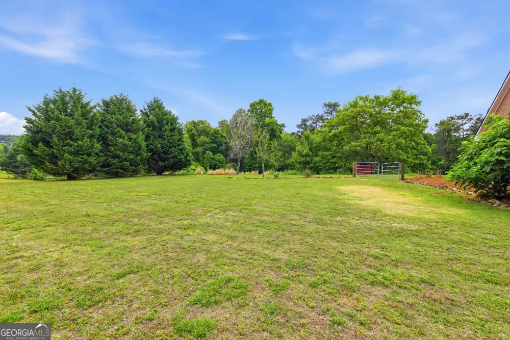 4337 Mountain View RD Oakwood, GA 30566