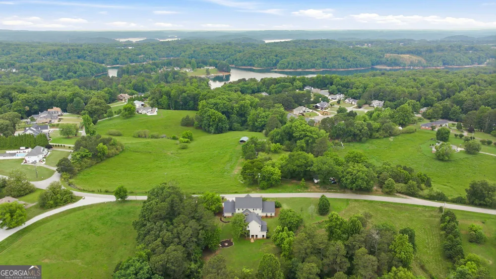 4337 Mountain View RD Oakwood, GA 30566
