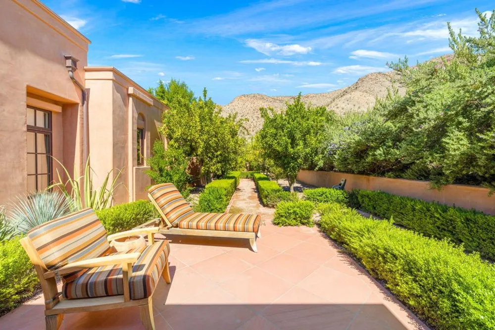 1650 Avenida Sevilla Palm Springs, CA 92264