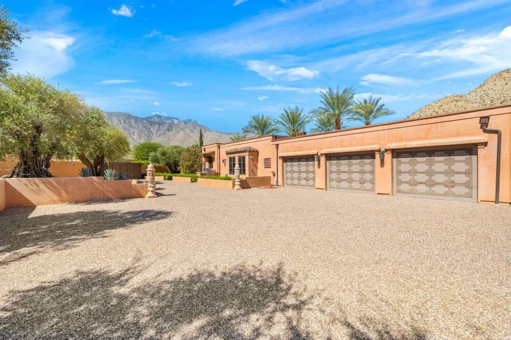 1650 Avenida Sevilla Palm Springs, CA 92264