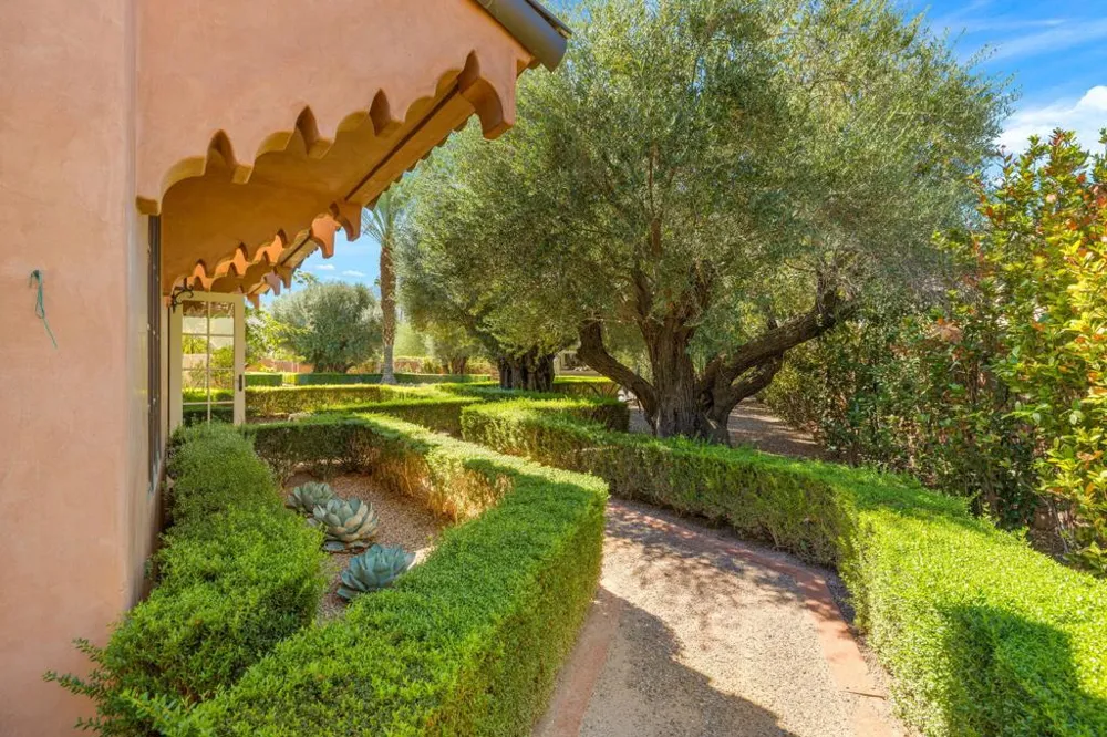 1650 Avenida Sevilla Palm Springs, CA 92264