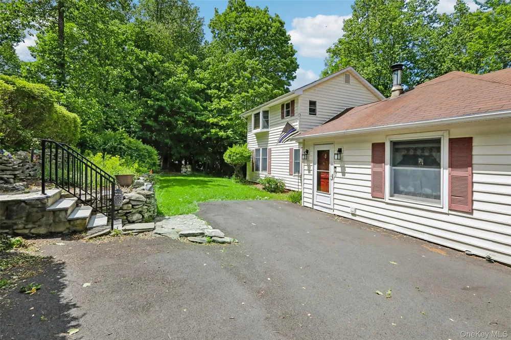 29 Olympus Road Highland Mills, NY 10930