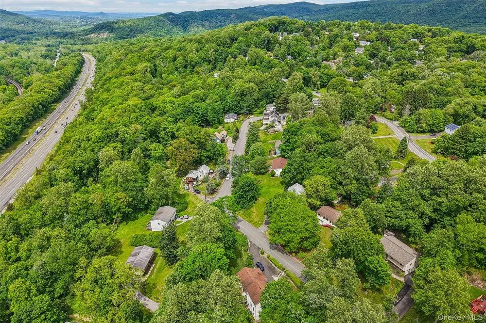 29 Olympus Road Highland Mills, NY 10930
