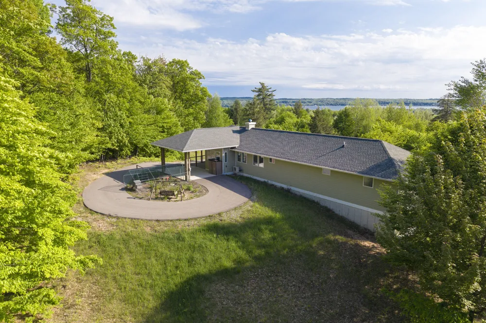 9798 Slope Drive Onekama, MI 49675