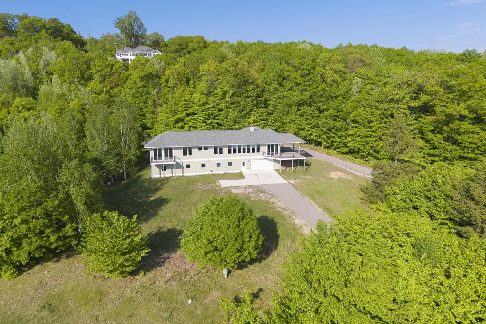 9798 Slope Drive Onekama, MI 49675